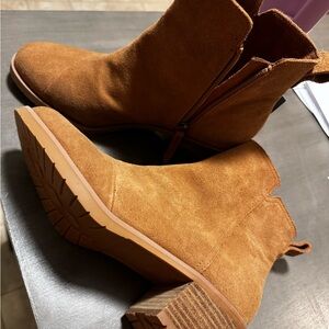 Women’s TOMS Leighton Boot NEW!